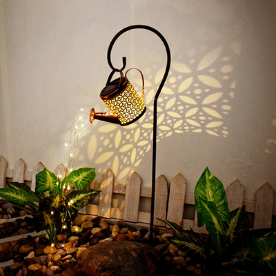 Aspersión de la luz al aire libre accionada solar de la linterna de la ducha de la prenda impermeable de las luces de hada