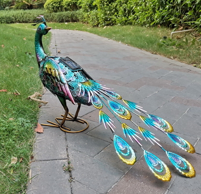 Decoración accionada solar de la boda del partido del patio trasero de las luces del arte del metal de la estatua solar al aire libre del pavo real